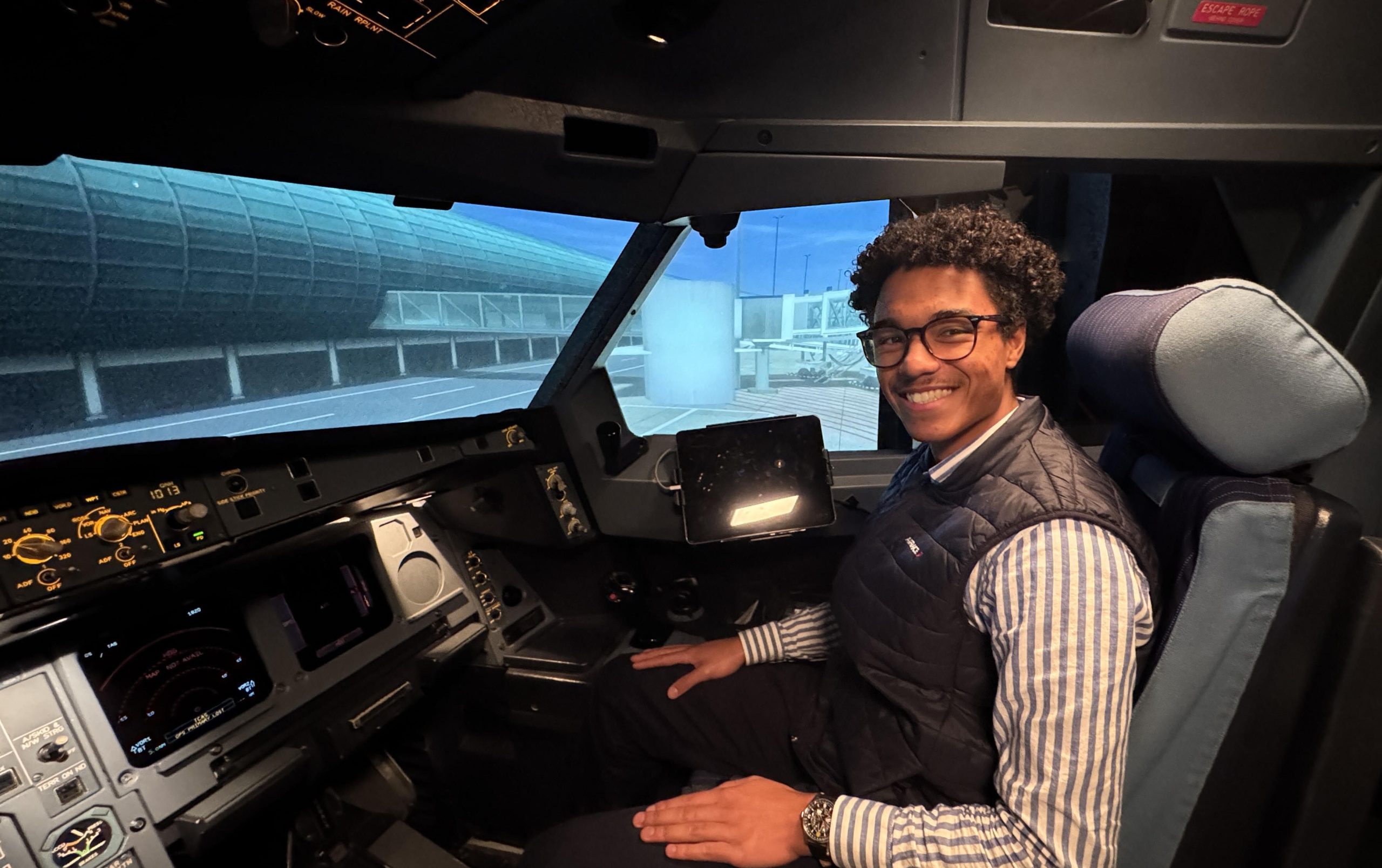 Dylan, apprenti ingénieur, spécialité Ingénieur Aéronautique et Espace